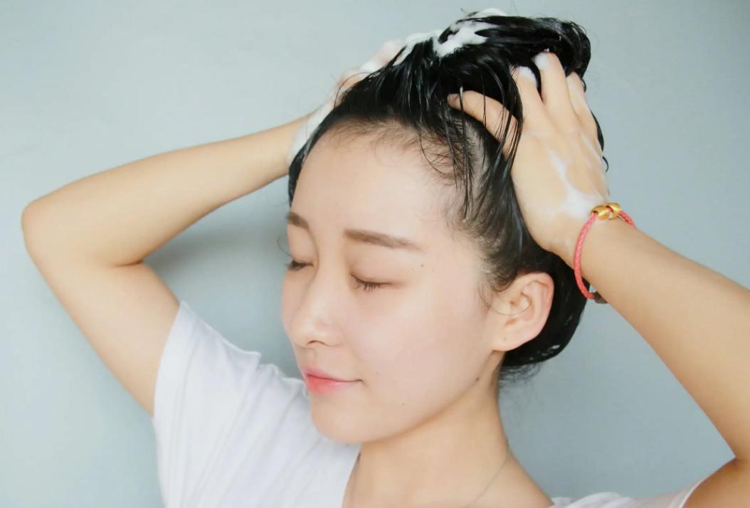 女生预防掉发的方法,女性掉发的原因如何杜绝掉发