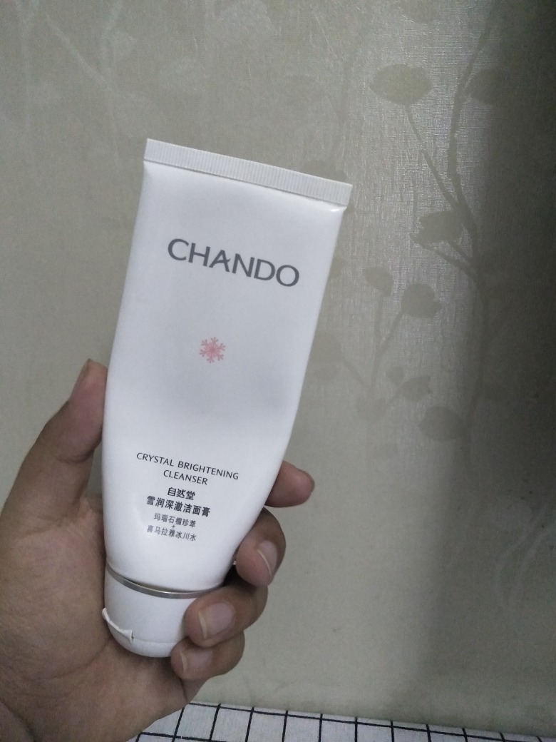 哪款洗面奶清洁效果好适合干皮,清洁洗面奶哪款好用又实惠