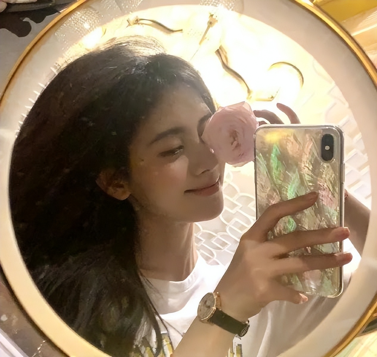 心机女孩鞠婧祎：被潘玮柏刁难拒绝王思聪求爱，整容遭贾玲内涵