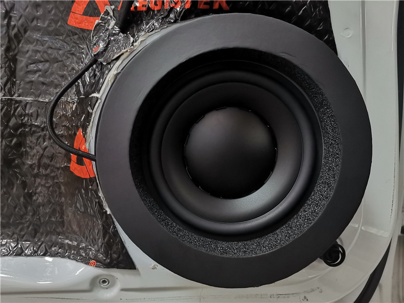 奥迪q5改装音响dj效果,东莞奥迪q5改装音响最佳案例