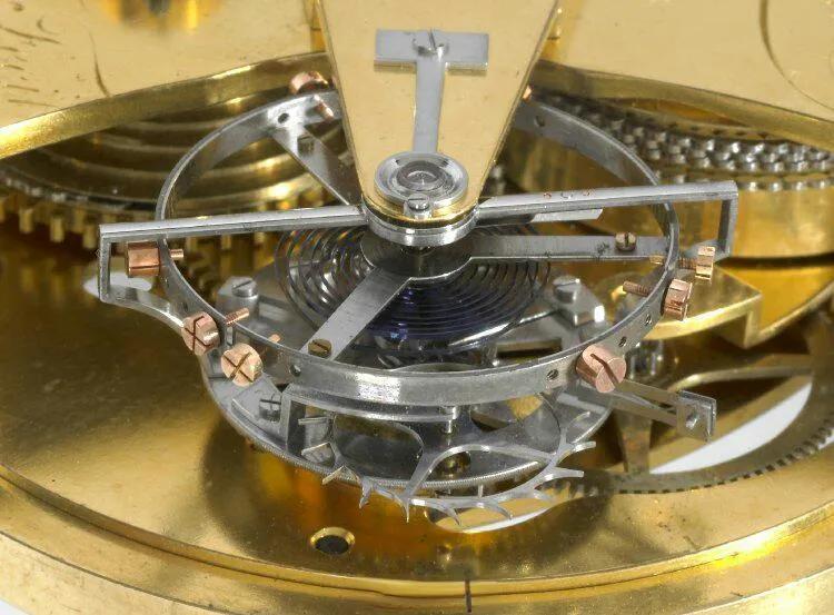 为什么说陀飞轮是手表之王,偏心陀飞轮和同轴陀飞轮哪个贵