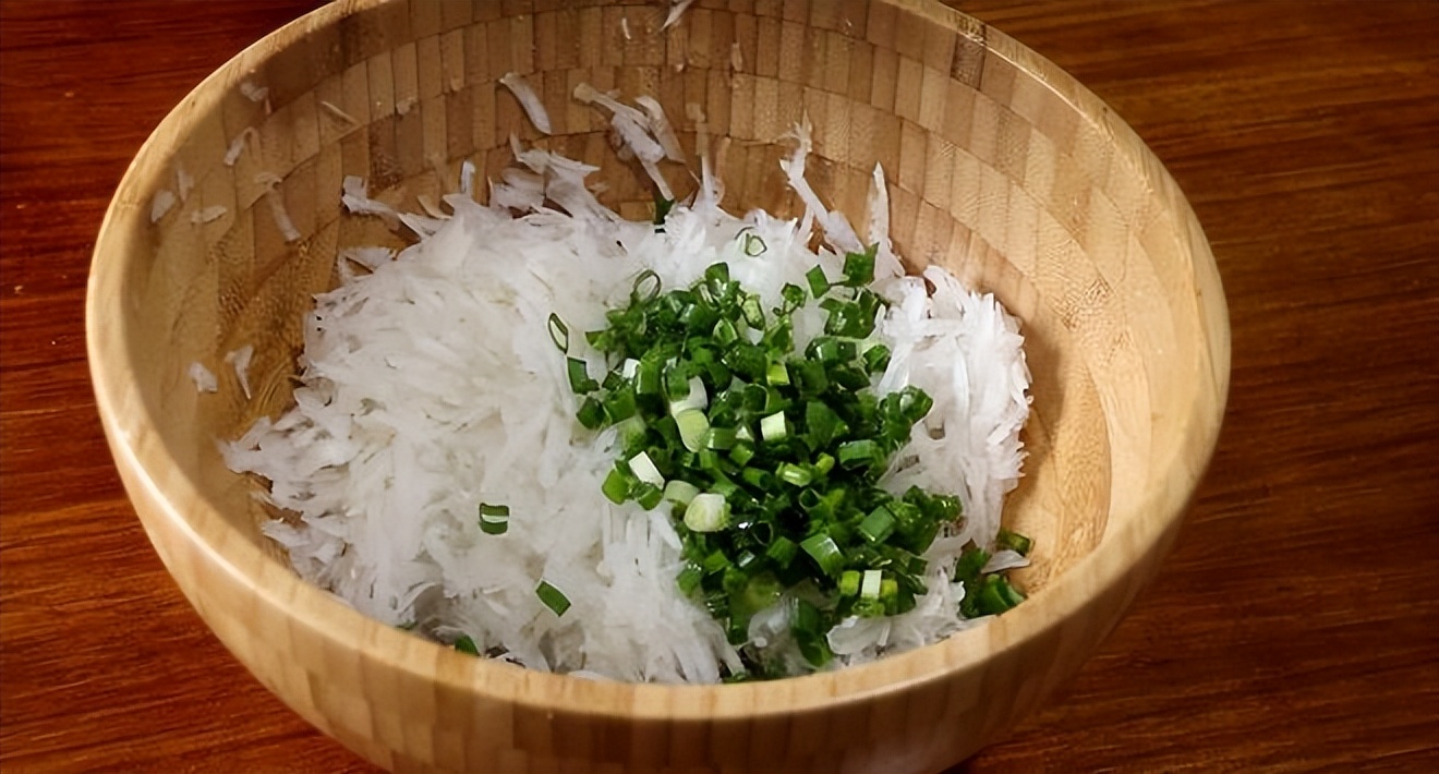 吃白萝卜清肺润肺养肺,用白萝卜润肺止咳小妙招