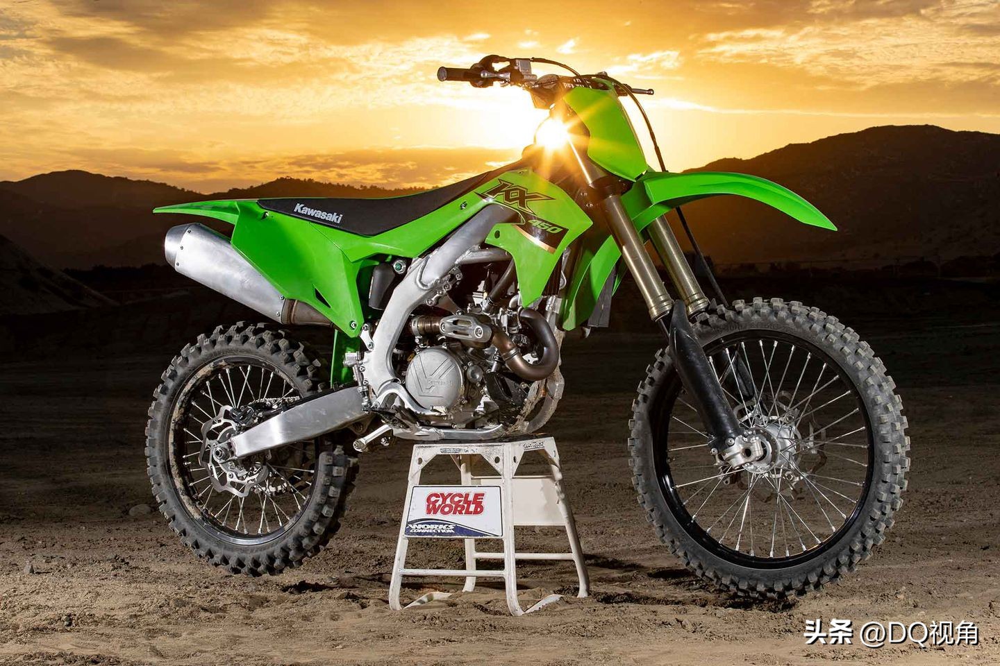 外媒评测2023年年度摩托车,外媒2022年度性能车型