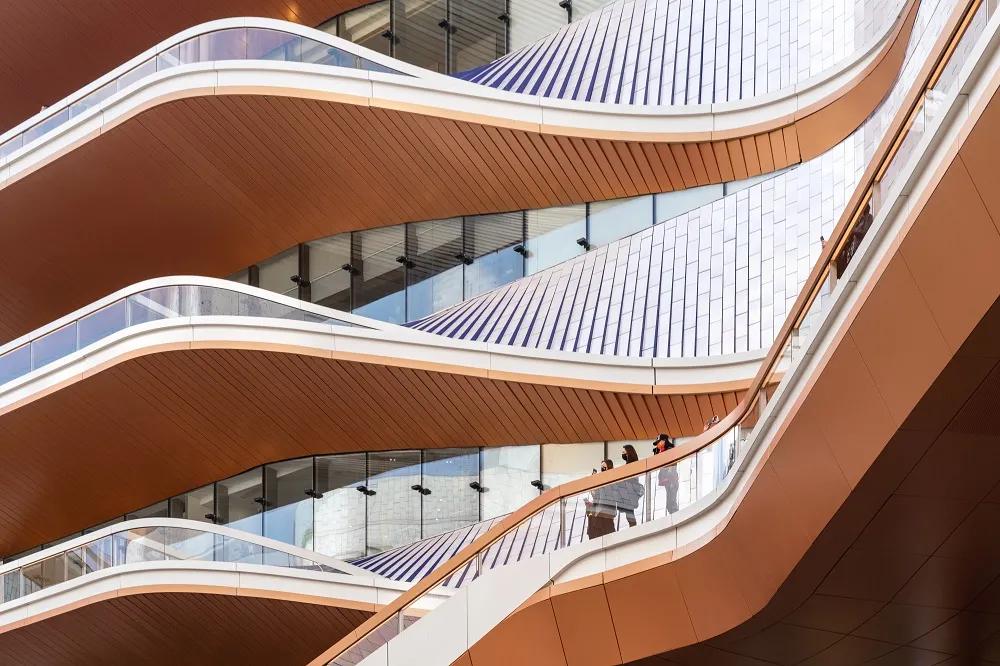 上海久光中心是商场吗 (上海久光中心大牌)