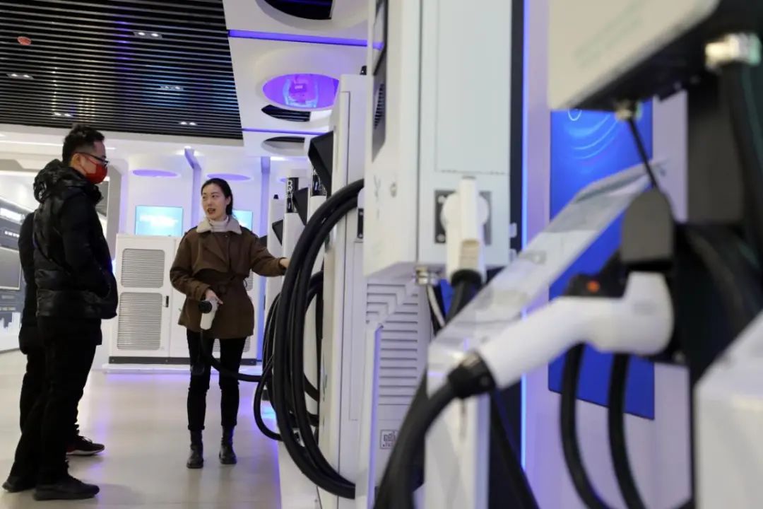 说一个人很牛是什么意思,形容一个人很牛的成语