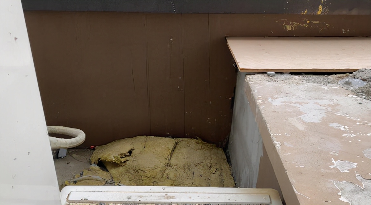 饭馆油烟机允许装到小区里,餐馆把油烟机安在小区怎么处理