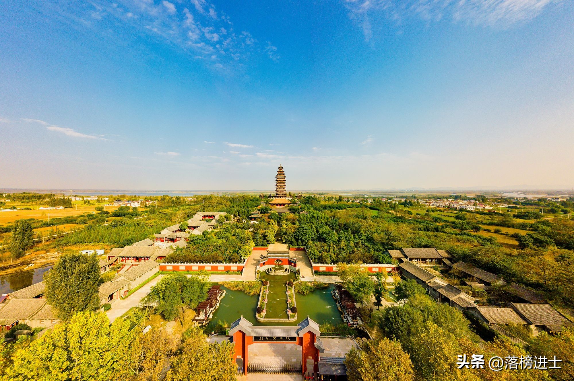 济宁微山湖旅游指南图高清,济宁微山湖包括哪几个湖