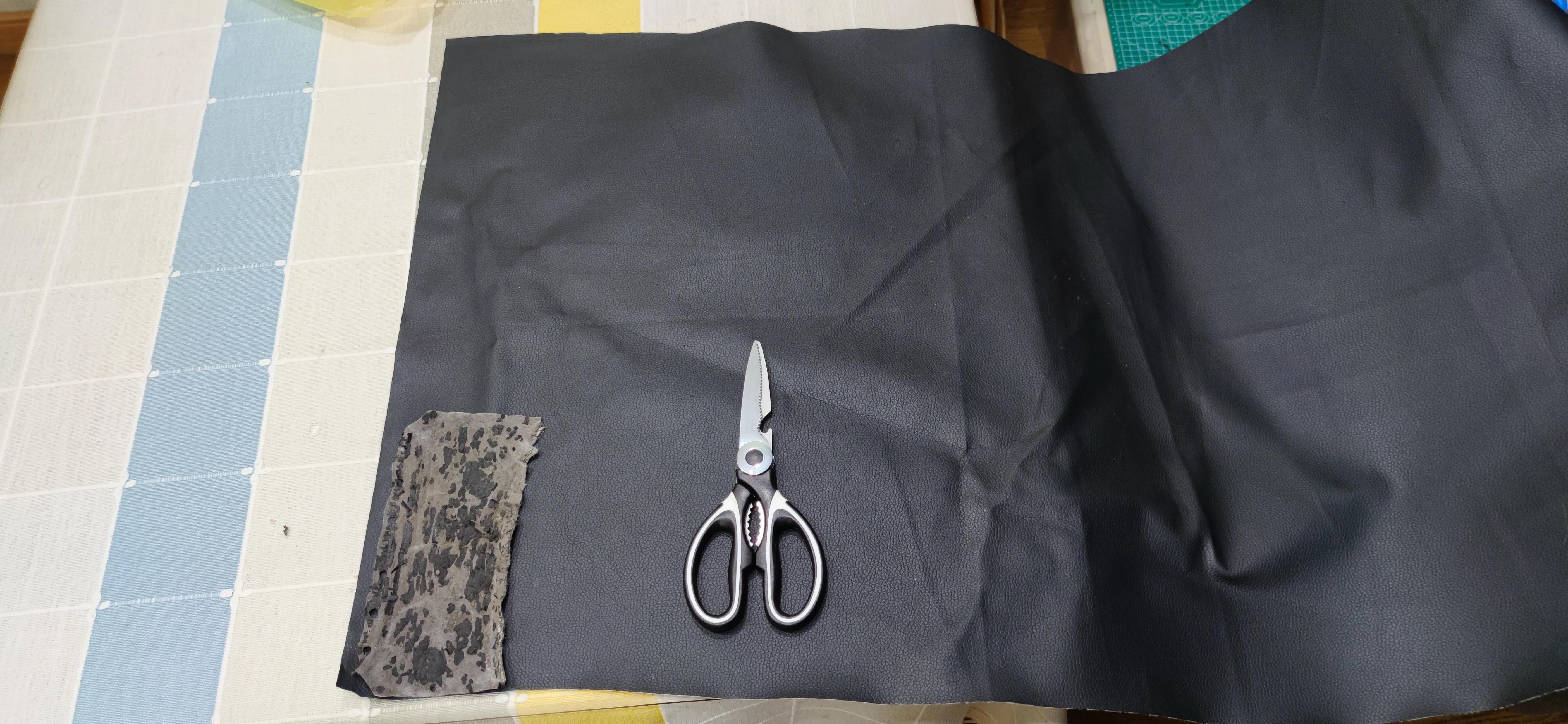 方向盘防尘罩免拆,更换方向盘下面防尘罩步骤