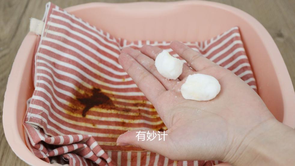 用什么办法洗衣服洁白如新,如何洗衣服洁白如新