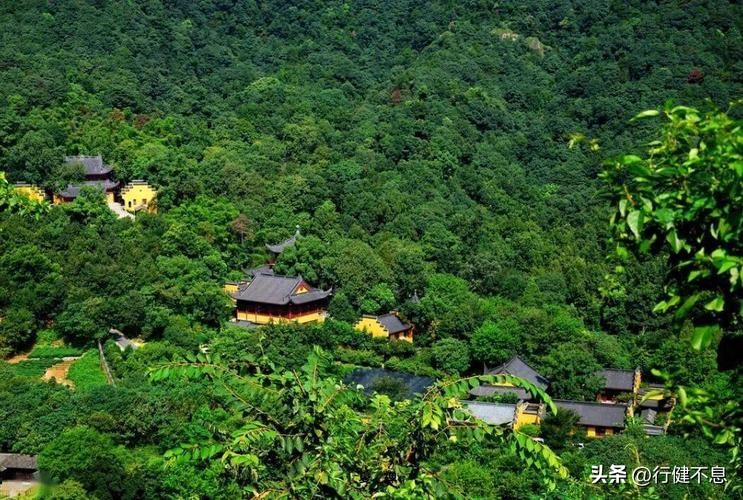 青山诗词经典赏析,关于描写青山的诗句古诗