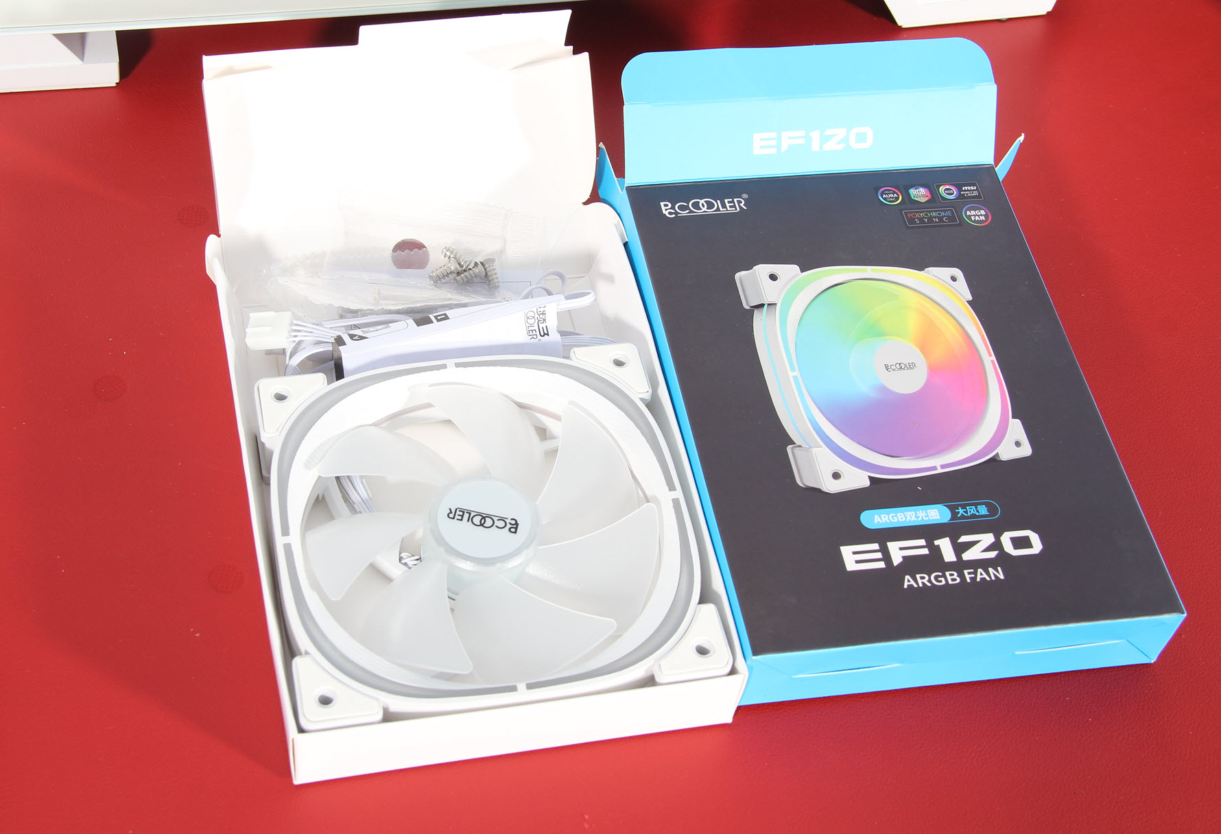 全风扇装机爱不爱？细数新机箱里的八把风扇