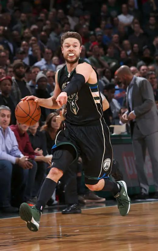 维金斯为什么要代言匹克,维金斯怎么不穿匹克的鞋了