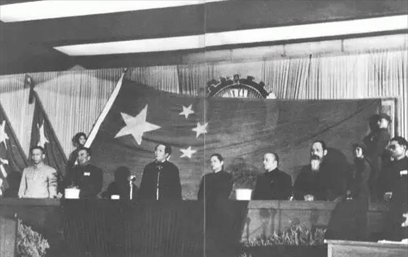 五星红旗设计者曾联生的奖金多少,五星红旗设计者曾莲松简历