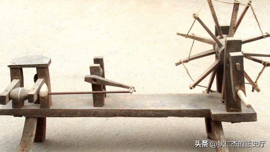 英国殖民时期女人,英国女性各时代穿着