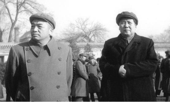 10万志愿军被包围，彭德怀心急如焚，毛主席一封电报直接转危为安