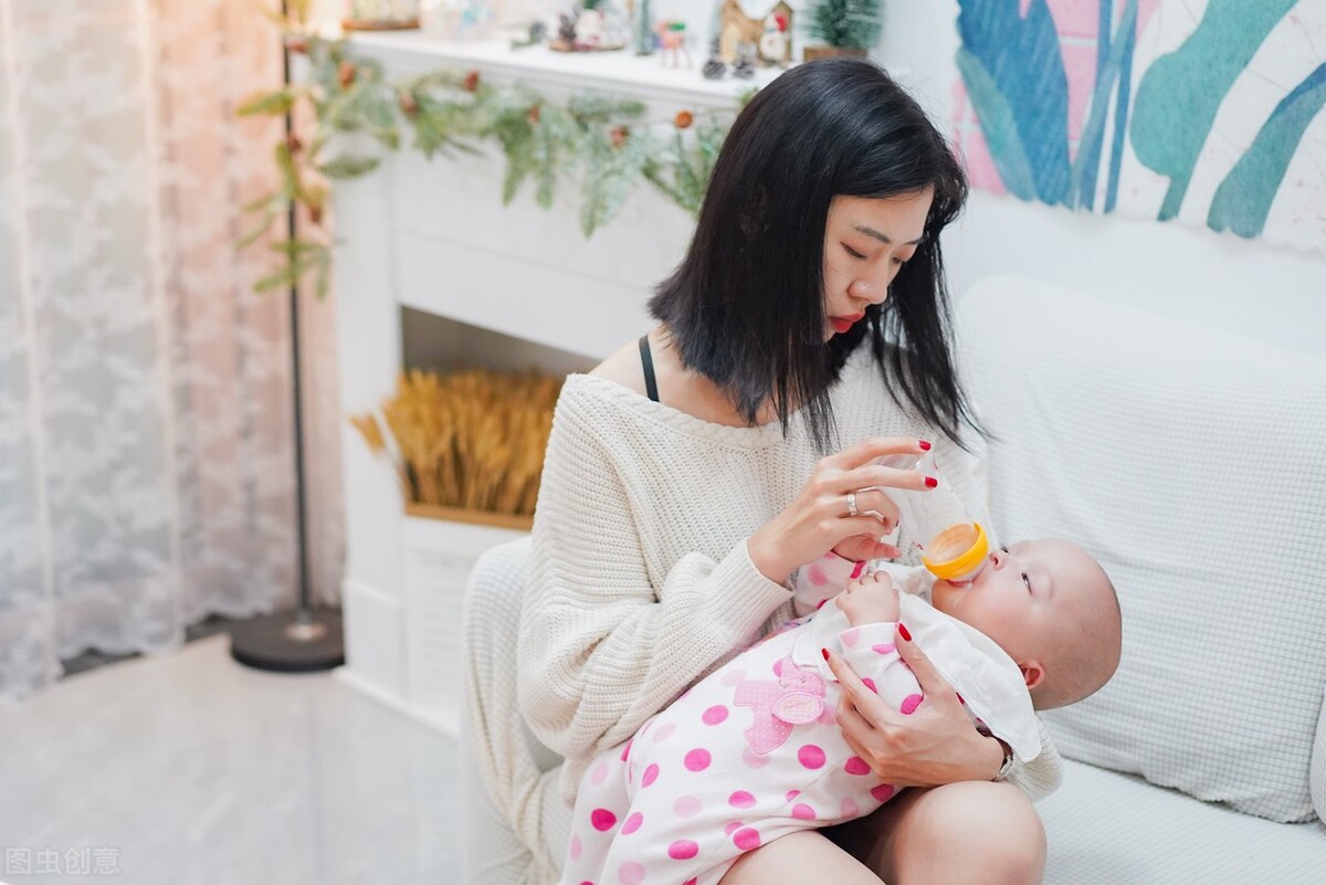 到底是母乳喂养好还是吃奶粉好,到底母乳喂养好还是奶粉喂养好