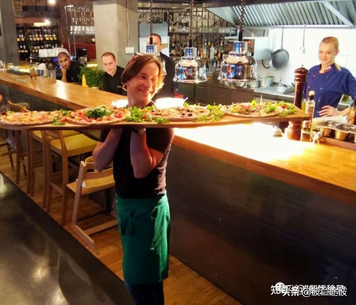 华沙大学在波兰的哪个城市,华沙大学校区