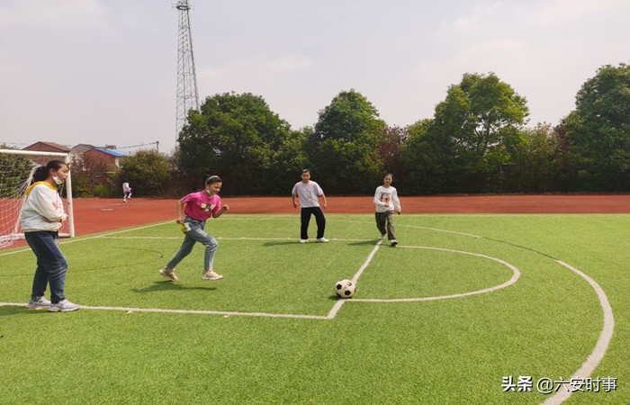小学足球训练计划安排表最新,中小学足球队的训练及计划
