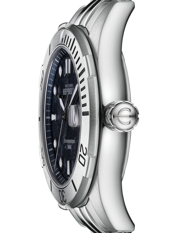 浪琴康卡斯和海马,浪琴康卡斯和巨兽