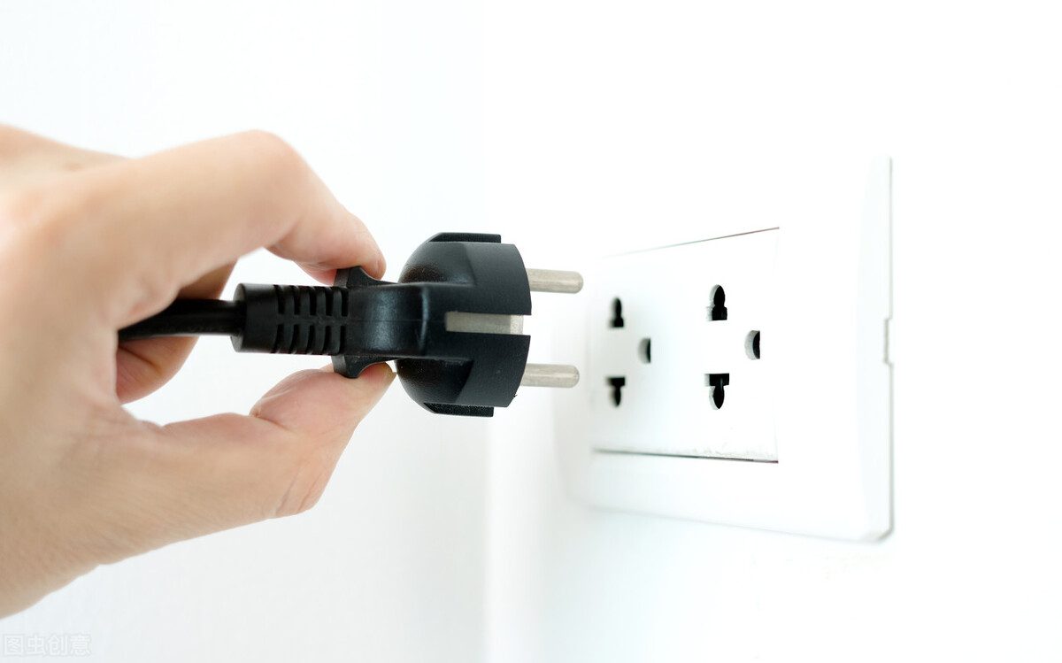 插头根部的电线不易折断妙招,电线插头根部断了怎么用扎带修复