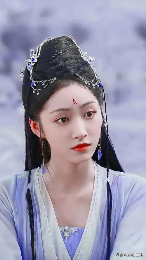 淡看人间三千事书法作品,淡看人间三千事闲来轻笑两三声