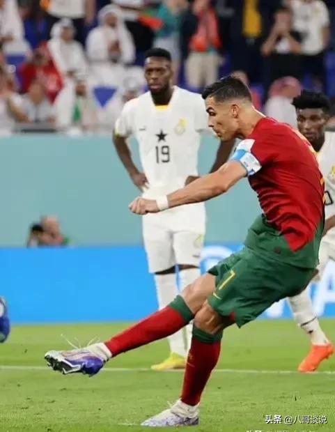 梅西和c罗谁是当今足坛第一人,卡塔尔世界杯梅西c罗