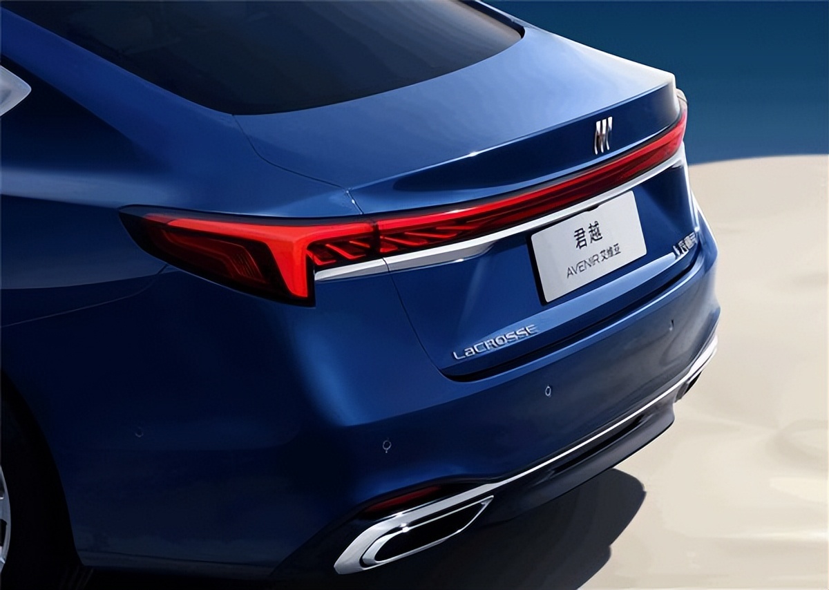 别克君越为什么比君威贵很多,2022款别克君威和君越的区别