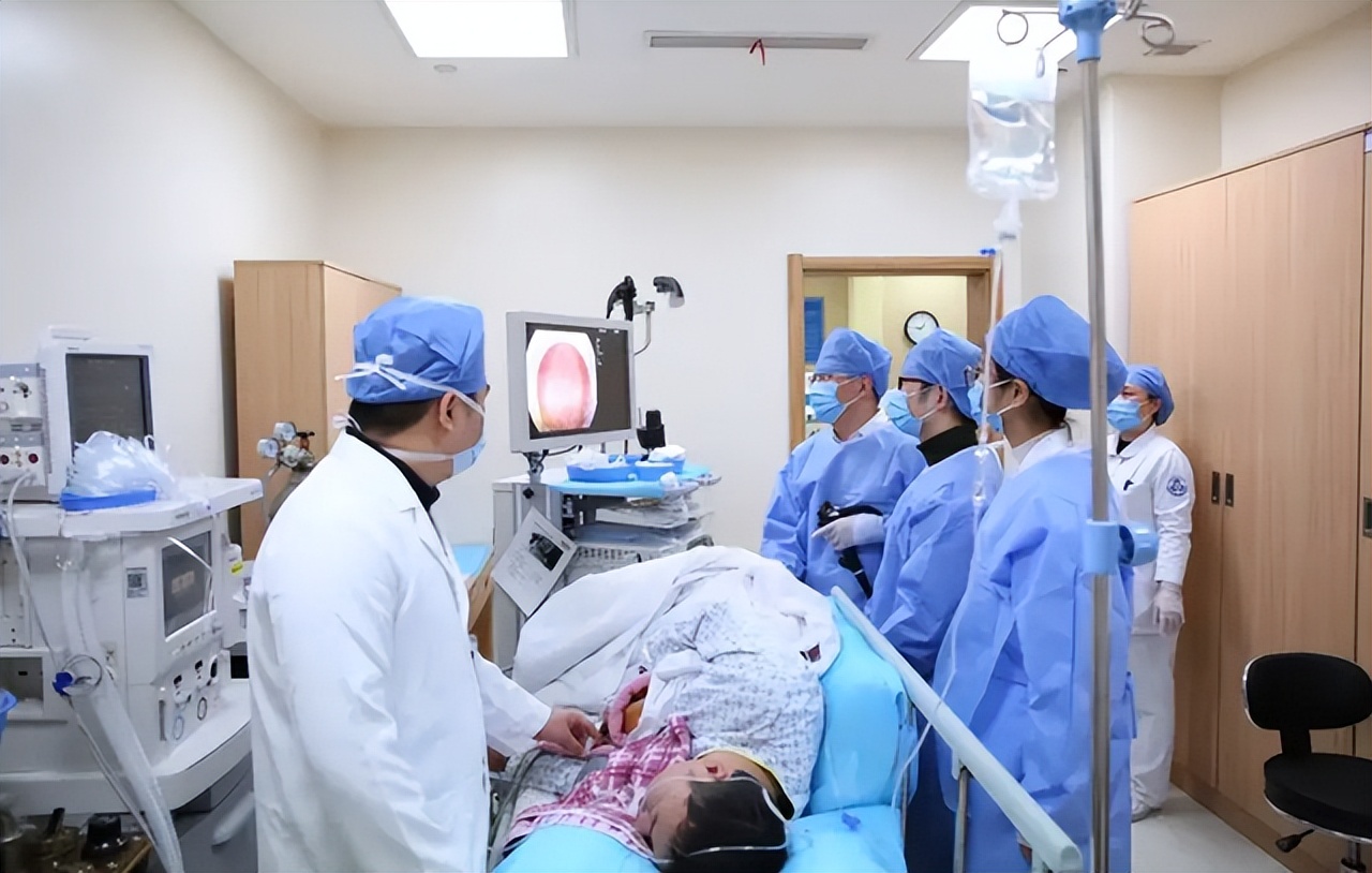 肠道长息肉有哪些明显的症状,肠道长息肉了会有什么症状