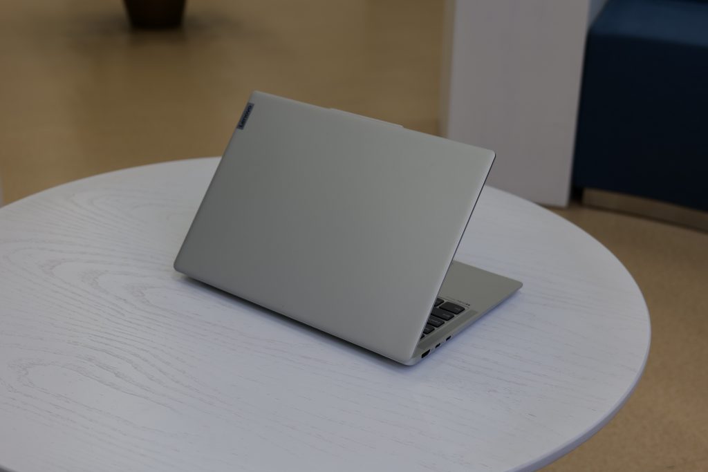 联想小新air142023款评测,联想小新air14旗舰版和升级版