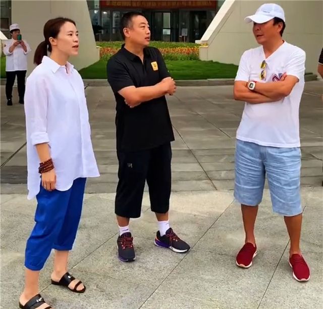 王楠患癌后丈夫的做法令网友泪目,王楠患癌却坚持两年退役为何