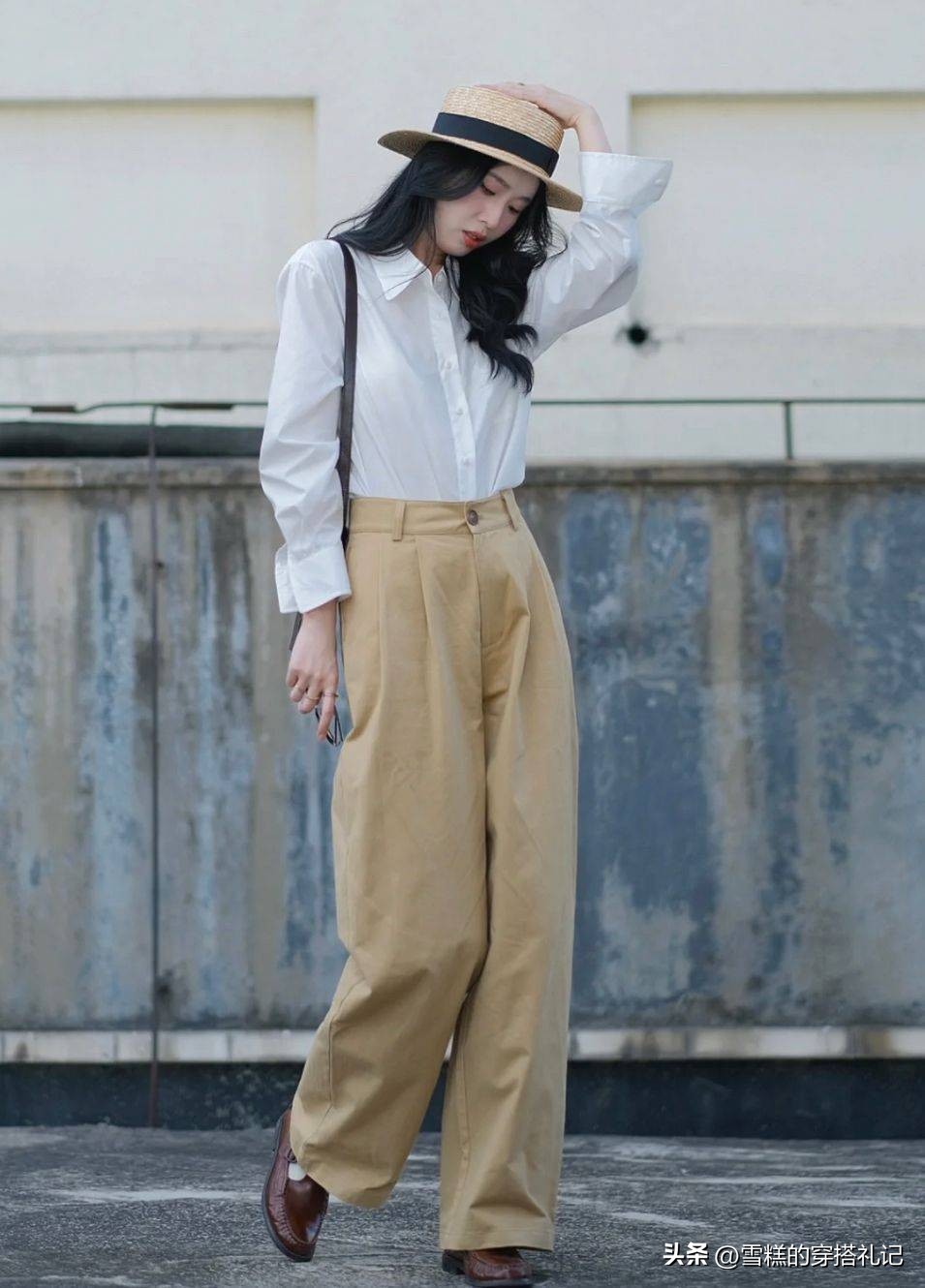 秋冬女款微喇裤百搭时尚洋气,百搭经典修饰腿型的女裤冬