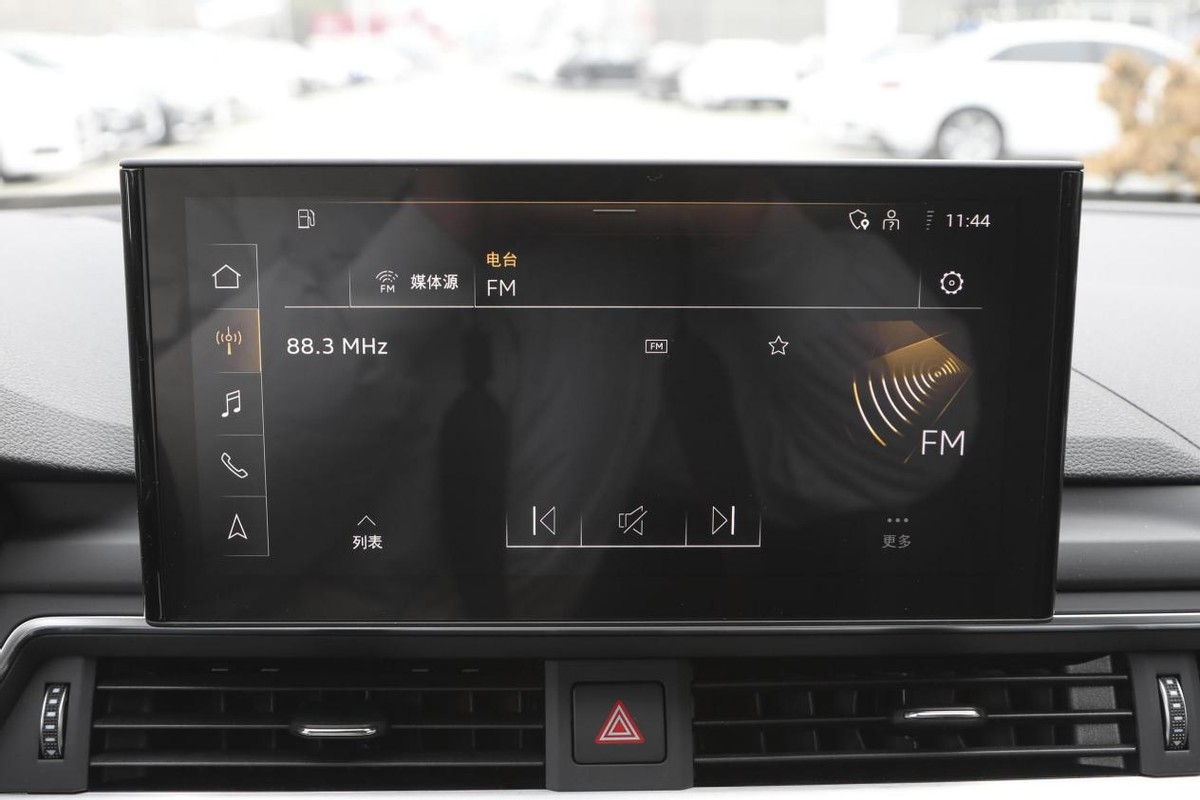 奥迪a4l2022款45tfsiquattro,2022款奥迪a4l45tfsiquattro配置