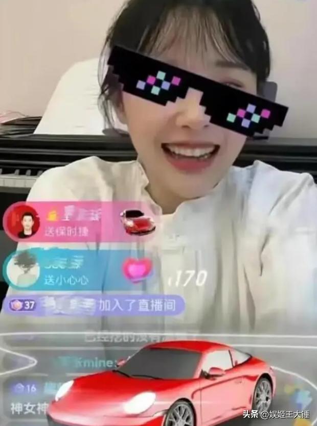 黄老师被挖过往遭质疑，桃子老师说不忘初心，如今却发生了大反转