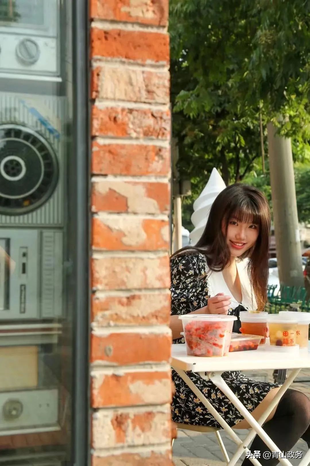 恩施美食街打卡推荐,打卡恩施大峡谷一炷香