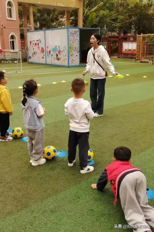 3到7岁足球游戏教案,足球游戏打鸭子教案