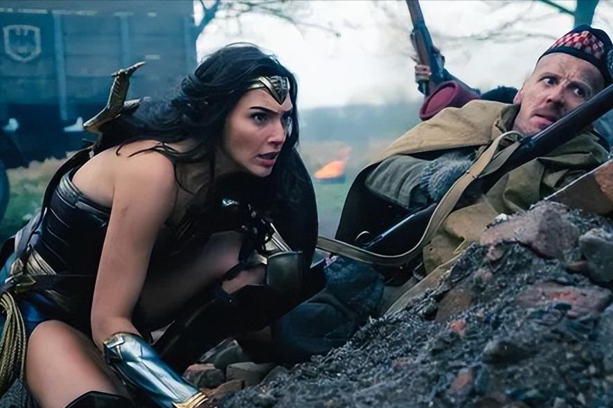 漫画中实力超强的女角色,在漫画里的女英雄身材最好的是谁