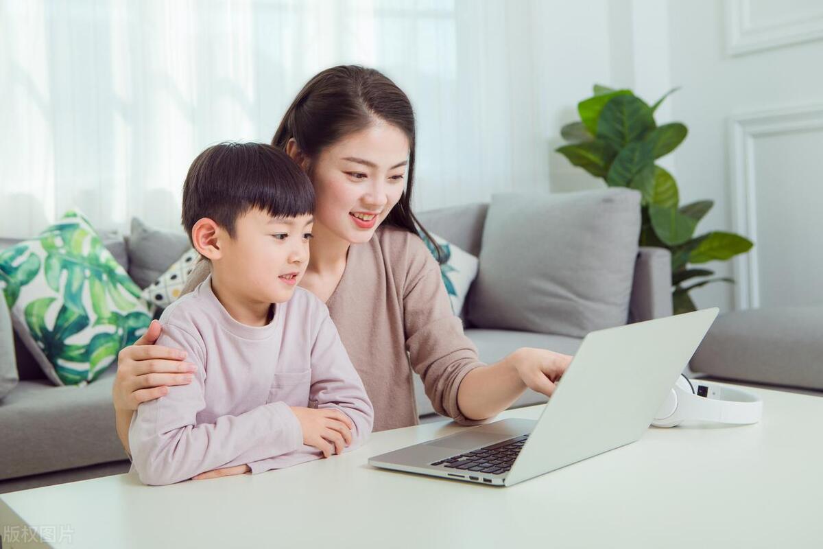 孩子字写不好有必要报写字班吗,孩子努力坚持练好字