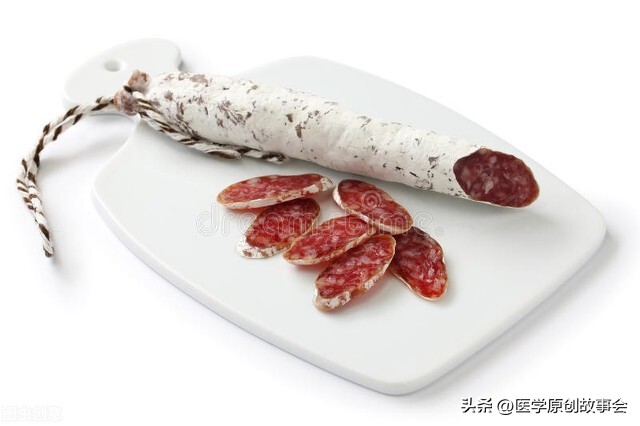 放了十年的腊肉长满霉斑还能吃吗,放了8年长满霉斑和包浆的腊肉