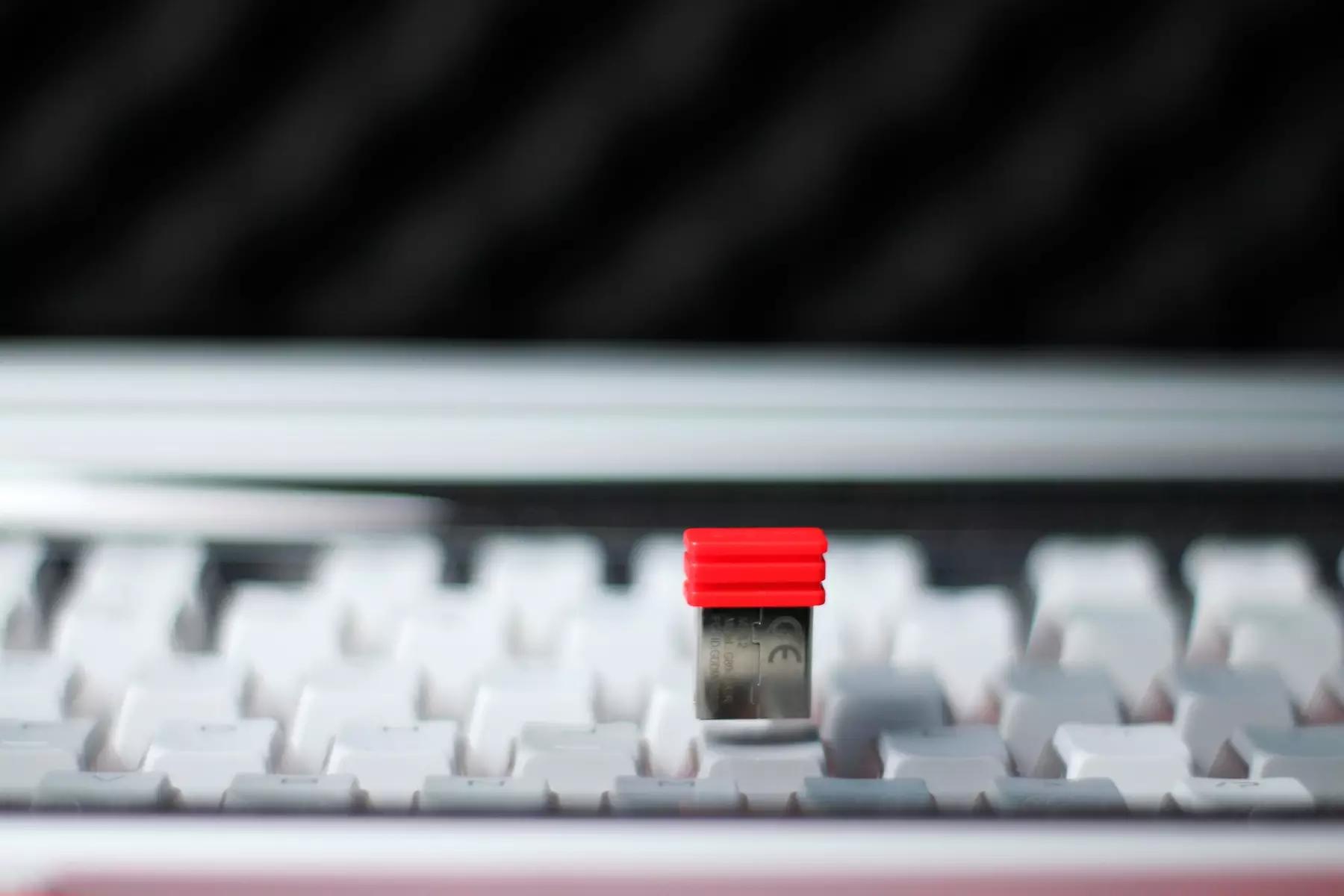 樱桃cherry机械键盘推荐,cherry樱桃mx8.0有线机械键盘测评