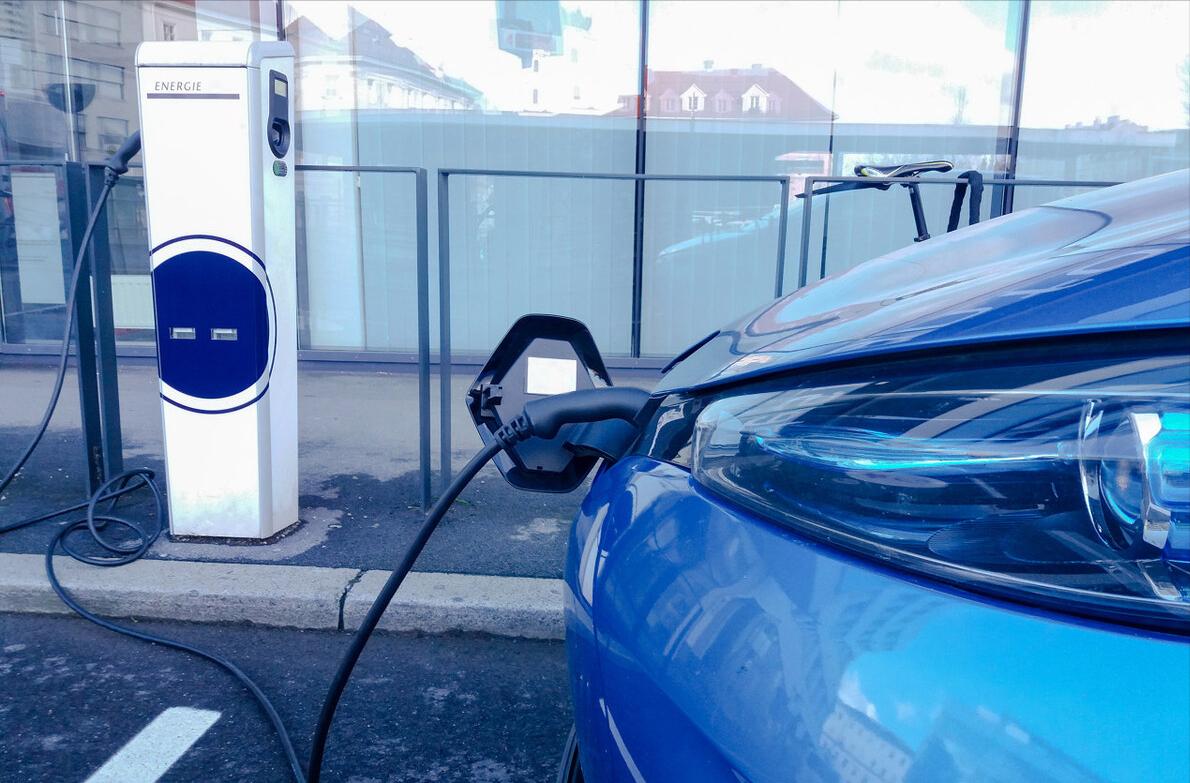 比亚迪dmi混动怎么样,比亚迪dm和丰田混动有什么不同