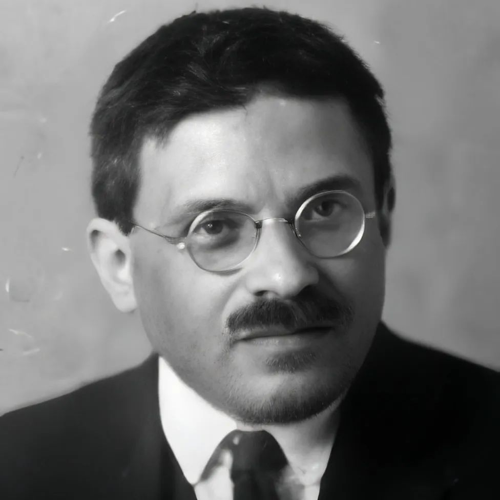 *底卧**“最卷学术群”：这群科学家聊天上瘾