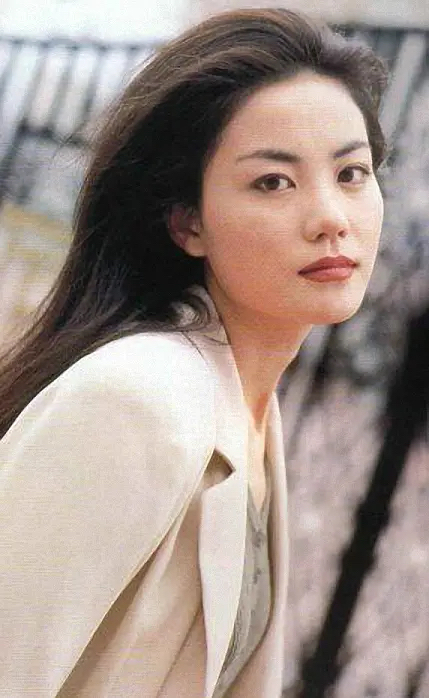 王菲爱过的5个男人,都是“弟弟辈”最小小11岁,她怎能下得了手