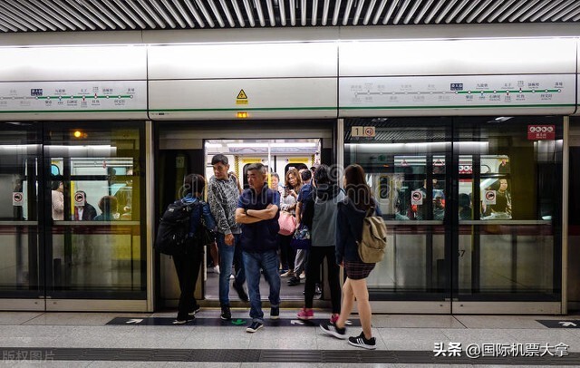 出境转机香港流程怎么走,入境香港转机台湾
