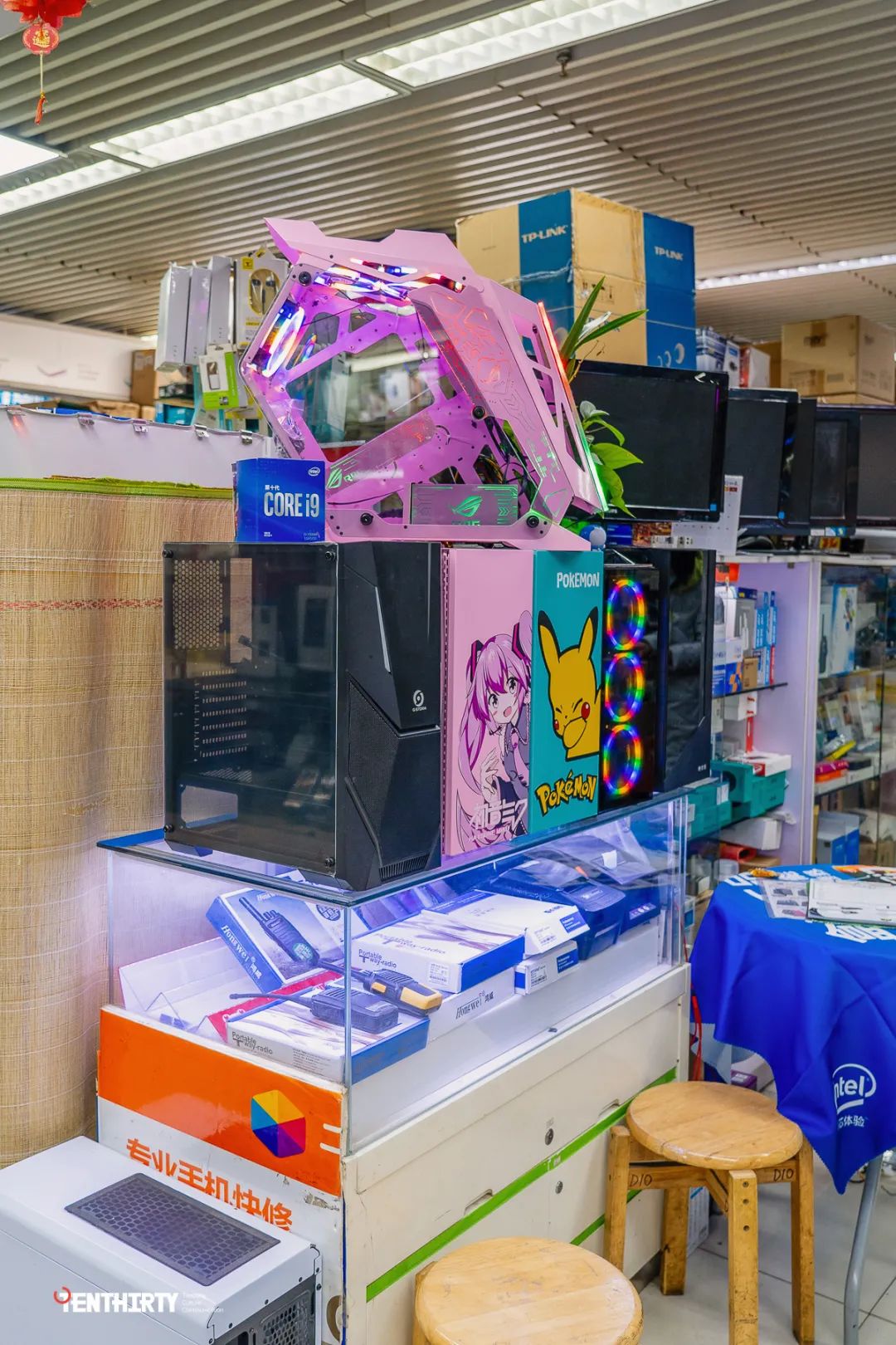 现在还有人去电脑城吗,到广埠屯买电脑再去光谷找工作