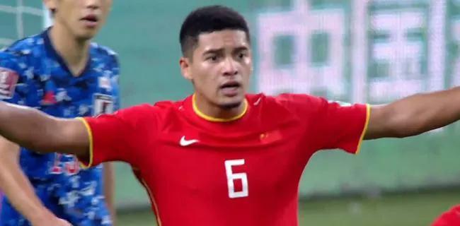 国足0比3韩国朱辰杰,韩国男足朱辰杰自摆乌龙