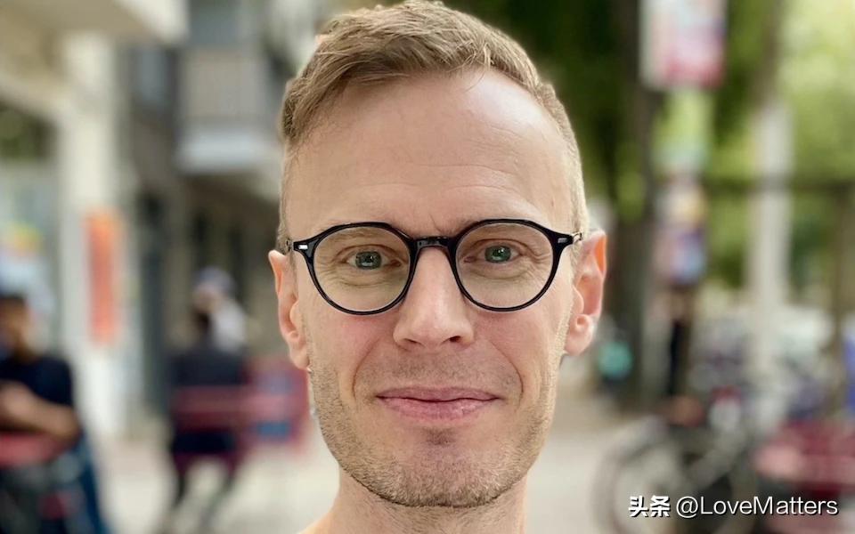 英国博士研究日本黄漫,外网都在批,这是学术自由还是公款私用?