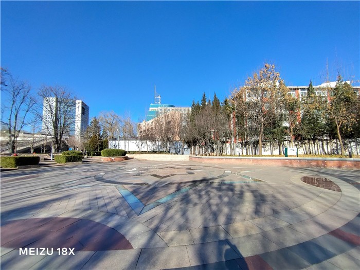 魅族18x是骁龙870吗,魅族18x是小屏旗舰吗