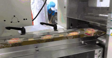 全自动月饼工厂流水线生产,一体化月饼生产线操作