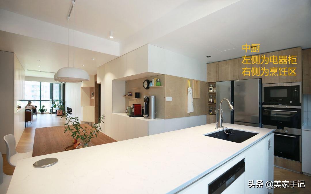 全屋都打柜子效果图,90平米极简装修打满柜子