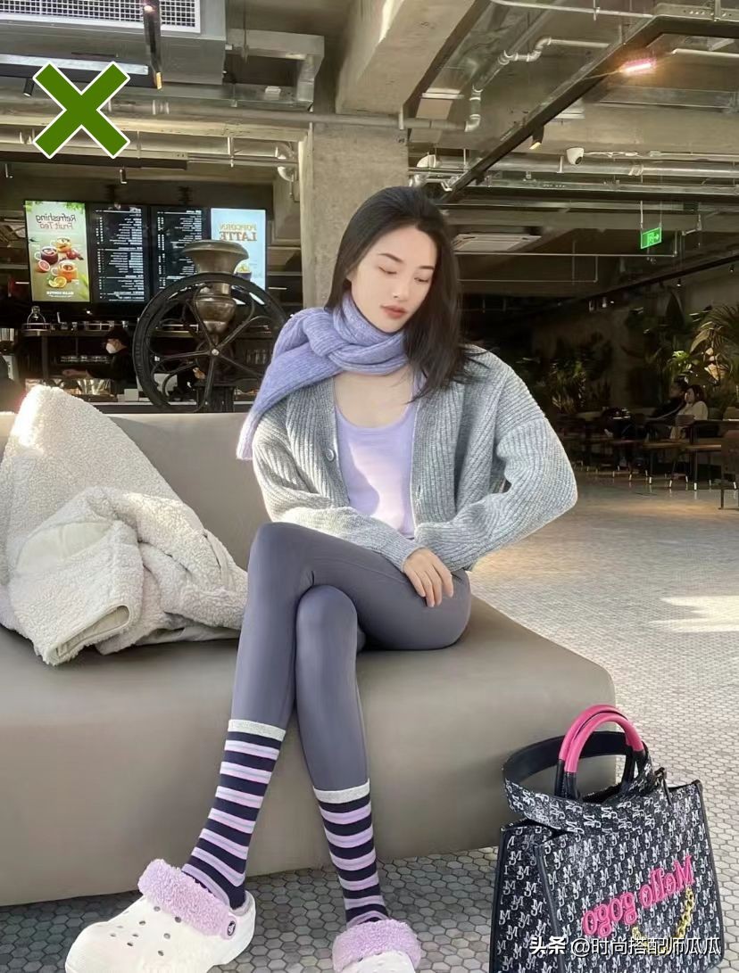 瑜伽裤的袜子穿搭,瑜伽裤怎么穿显腿好看